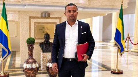 Immigration au Gabon : Un citoyen annonce avoir saisi la Cour constitutionnelle et le ministère de l'Intérieur 