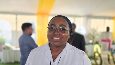 Vatican : Une Sœur gabonaise mise à l'honneur pour ses fonctions auprès du Saint-Siège 