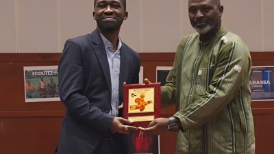 Cinéma : Mister Badeking décroche le Kamite de bronze au Bénin avec « Mère de cœur » 